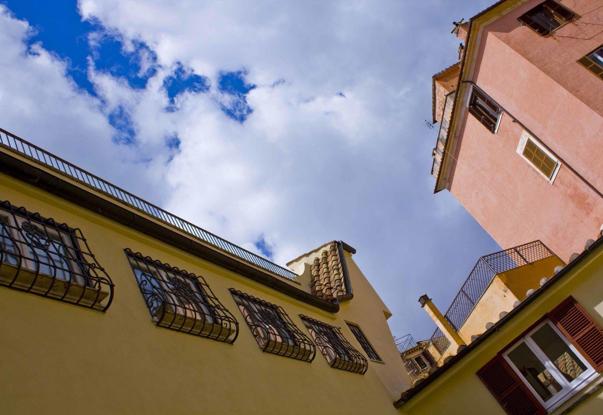 Apartment Nostromondo Ciancaleoni Palace Rom