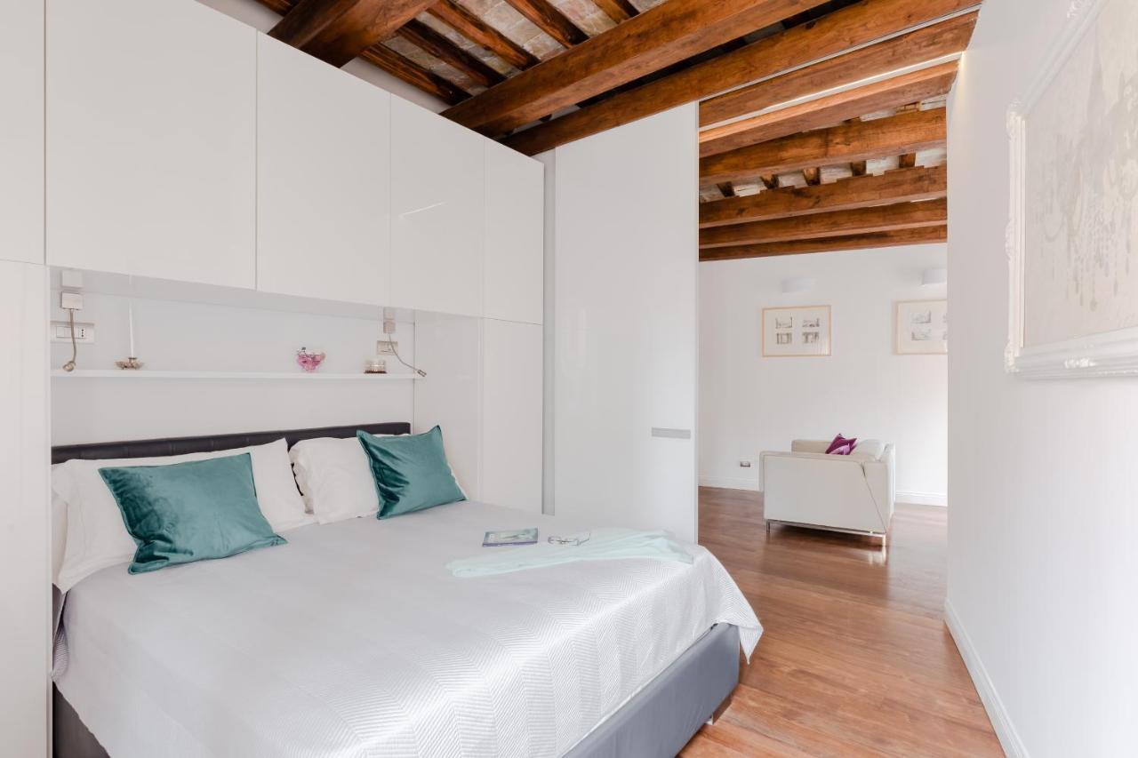 Nostromondo Ciancaleoni Palace Apartment Rom